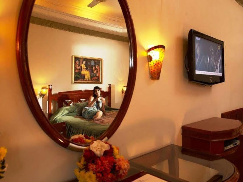 Hotel Hillock Mount Abu Exterior foto